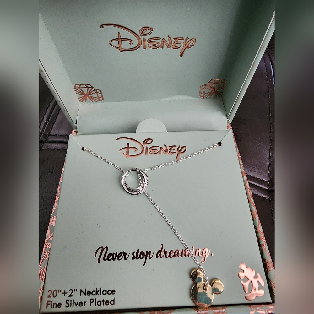 NWT Disney Silver Necklace with Mickey Mouse Never Stop Dreaming